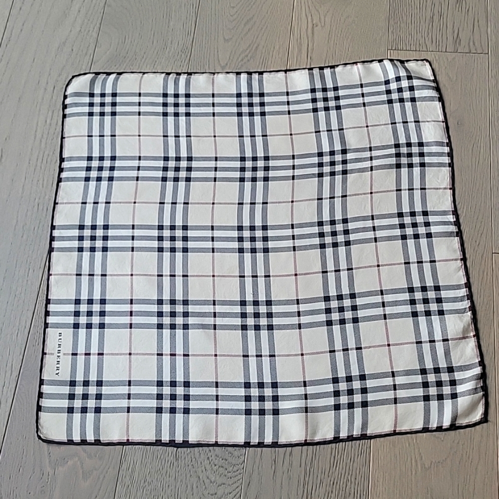 Burberry 18×18 silk scarf